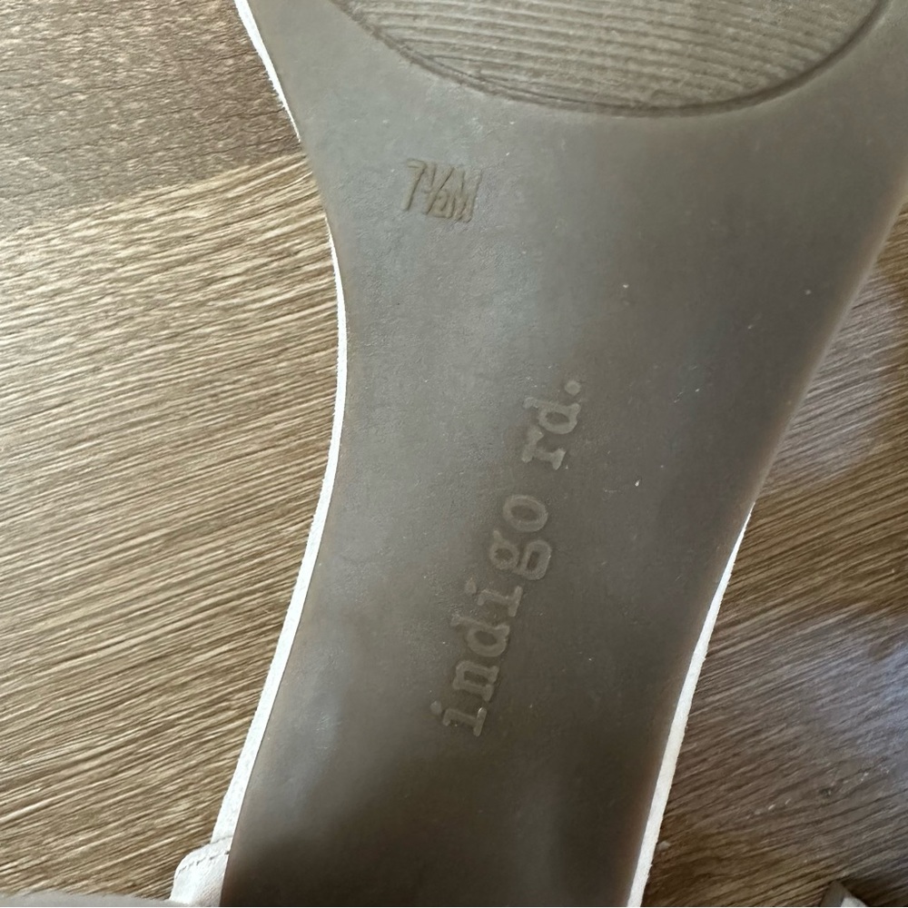 Indigo Rd. Women's Light Cream Heels - Picture 7 of 7